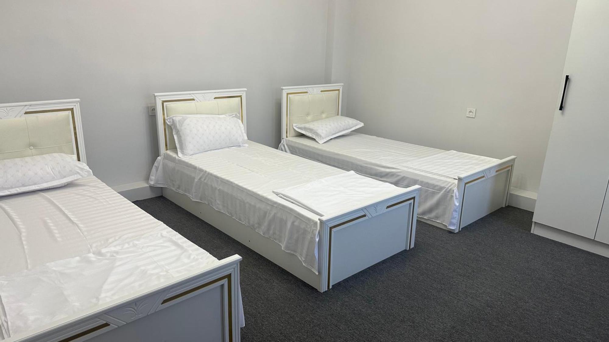 Nazar Hotel & Hostel Turkistan المظهر الخارجي الصورة