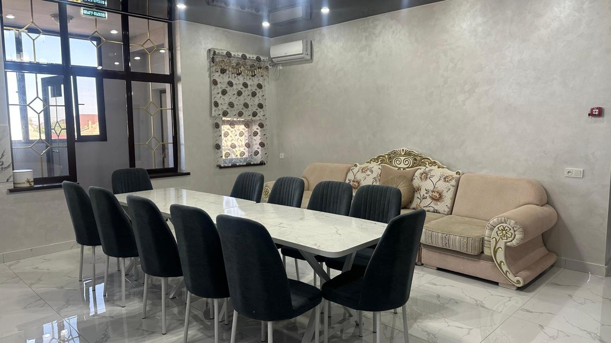 Nazar Hotel & Hostel Turkistan المظهر الخارجي الصورة